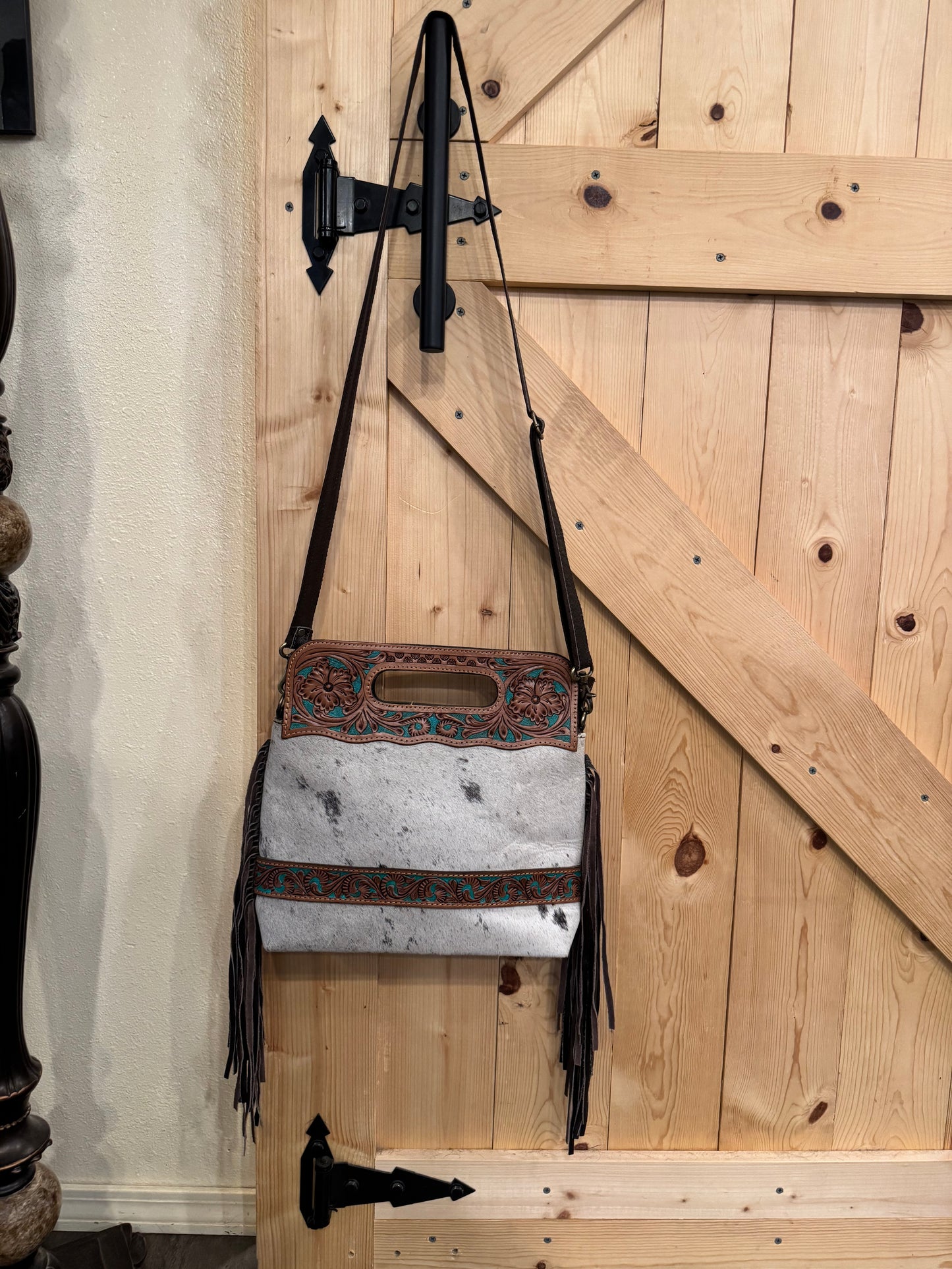 Tooled Crossbody cowhide
